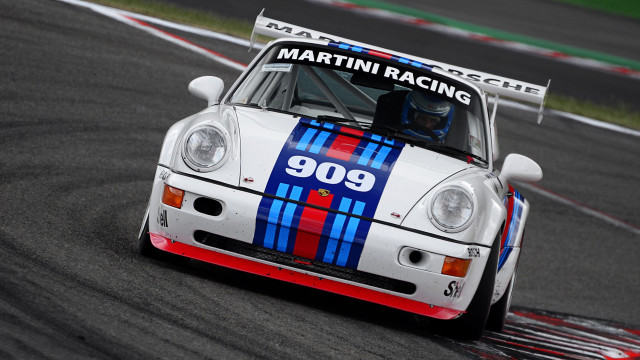 White porsche racing car number999 free wallpaper - medium preview image