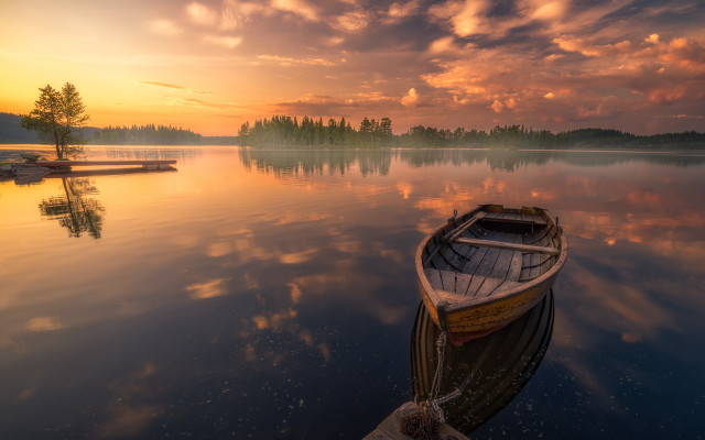 Boat water sunset reflection clouds free wallpaper - medium preview image