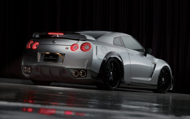 Silver sports car dark room #20 free wallpaper - medium preview image