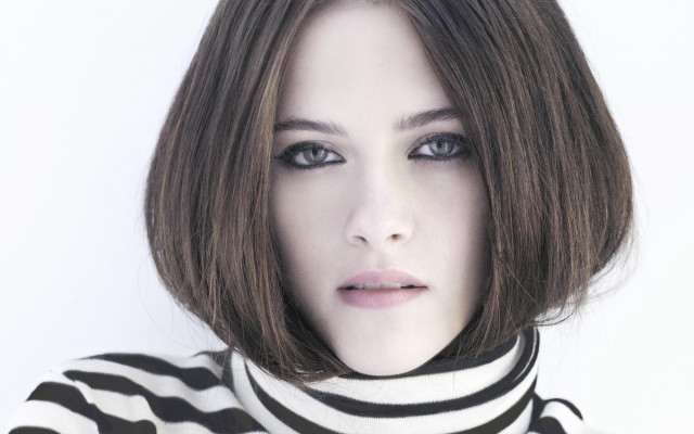 Constance anne parker opart polaroid free wallpaper - medium preview image
