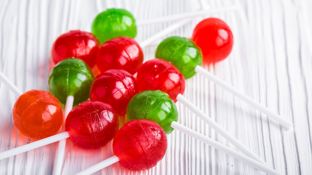 Candy lollipops red green white free wallpaper - medium preview image