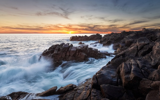 Rocky shore waves sunset clouds free wallpaper - medium preview image