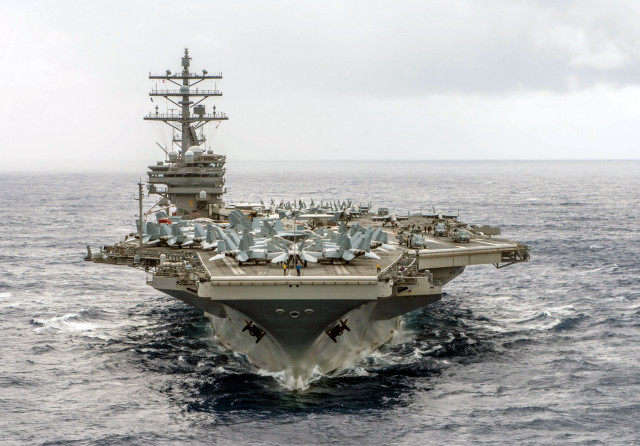 Large ship ocean jets people free wallpaper - medium preview image