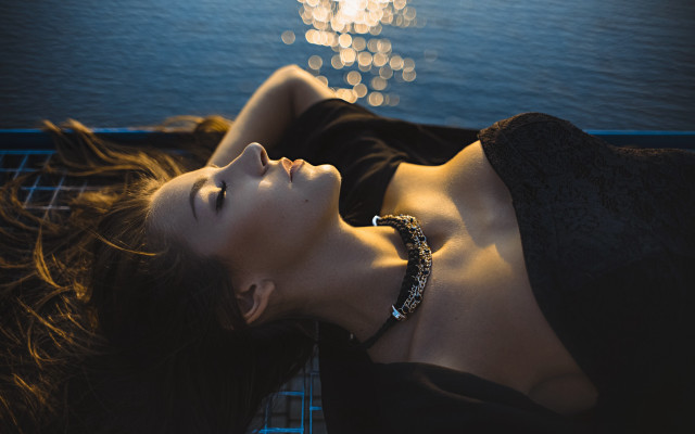 Woman boat relaxing rain jewelry free wallpaper - medium preview image