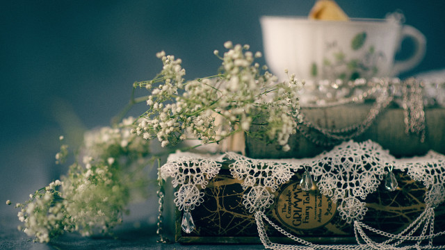 Table cup vase flowers lace free wallpaper - medium preview image