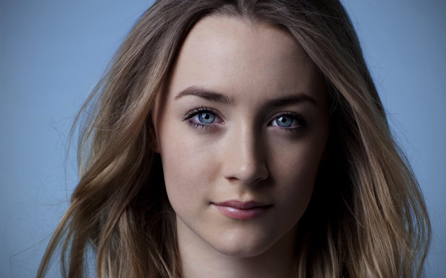 Eva frankfurther hyperrealistic portrait blueeyes free wallpaper - medium preview image