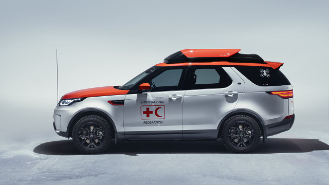 Silver orange car red roof free wallpaper - medium preview image
