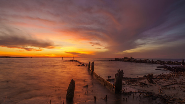 Sunset water dock boat city free wallpaper - medium preview image