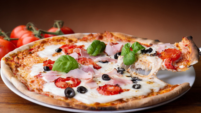 Pizza slice on plate tomatoes free wallpaper - medium preview image