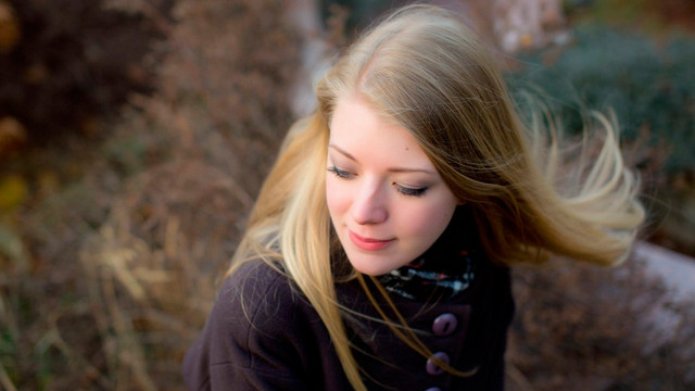 Blonde woman outdoors portrait jewelry free wallpaper - medium preview image