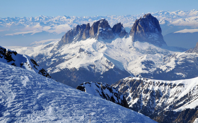 Skiing mountain snowy background romanesque #2 free wallpaper - medium preview image