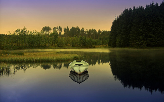 Lake sunset purple sky boat free wallpaper - medium preview image