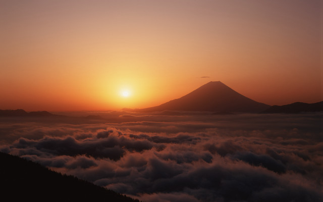 Sunset mountain clouds bird volumetric free wallpaper - medium preview image