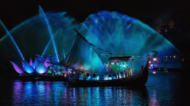 Holographic boat city night reflection free wallpaper - medium preview image