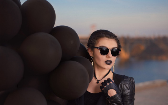 Gothic portrait elsa bleda sunglasses free wallpaper - medium preview image
