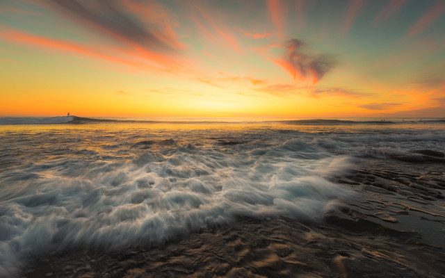 Sunset ocean waves lighthouse dusk free wallpaper - medium preview image