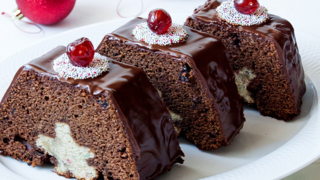 Chocolate cake cherries plate fork free wallpaper - medium preview image
