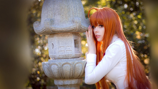 Red haired woman clock pillar free wallpaper - medium preview image