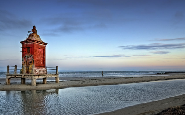 Red tower beach sunset ocean free wallpaper - medium preview image