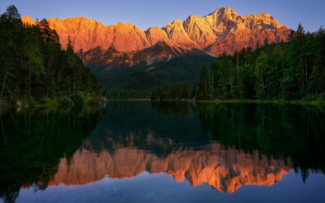 Mountain lake reflection sunset bernd free wallpaper - medium preview image