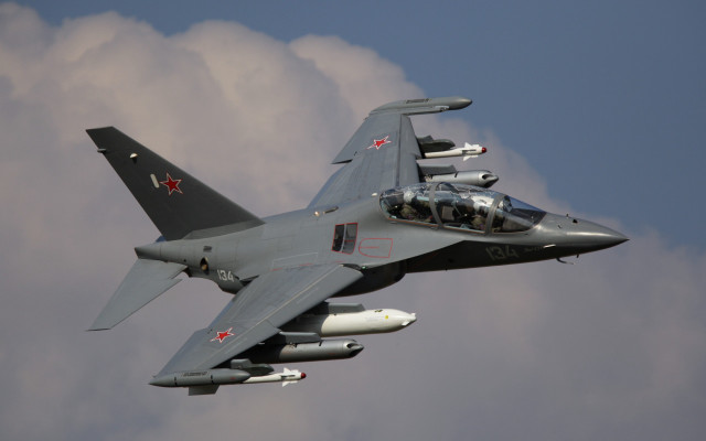 Fighter jet clouds red star free wallpaper - medium preview image