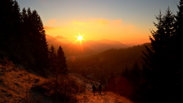 Sunset hill couple mountains forest free wallpaper - medium preview image