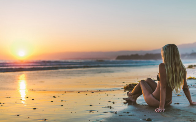 Beach sunset woman blonde hair free wallpaper - medium preview image