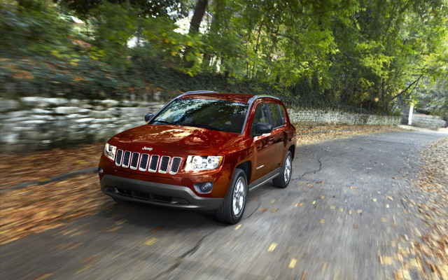 Red jeep road forest sunny free wallpaper - medium preview image