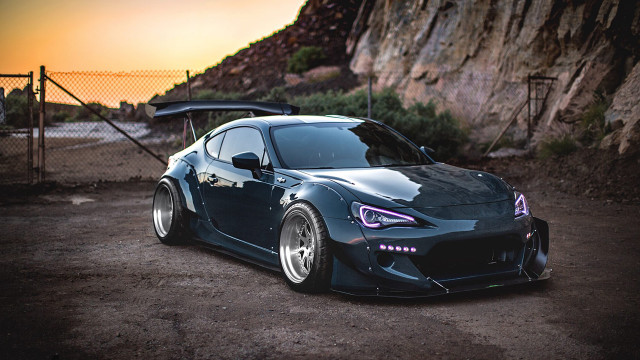 Car dirt lot fence rockwall free wallpaper - medium preview image