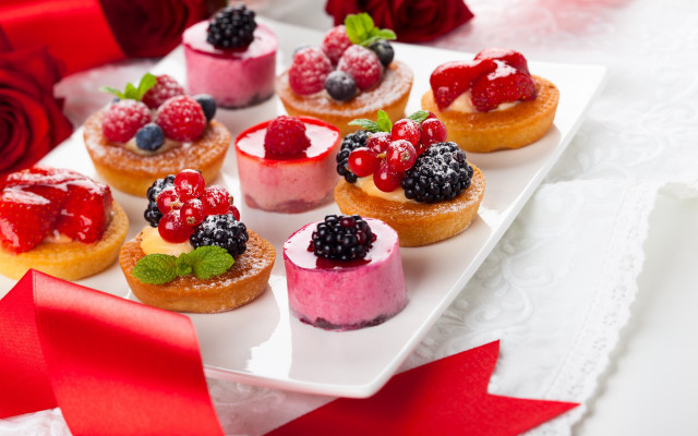 Berry raspberry dessert florianne becker free wallpaper - medium preview image