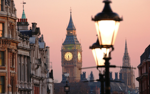 London streetlight clocktower dusk pinksky free wallpaper - medium preview image
