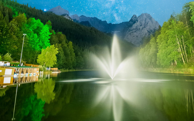 Fountain lake mountains starry sky free wallpaper - medium preview image