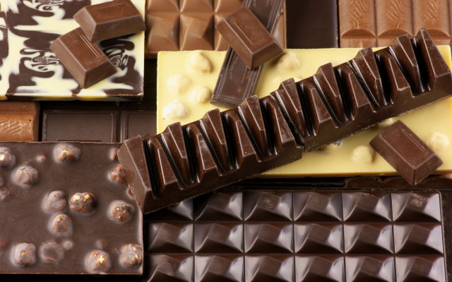 Chocolate bite decadent aestheticism 3d free wallpaper - medium preview image