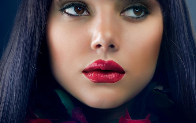 Gothic photorealistic portrait blackhair redlips free wallpaper - medium preview image