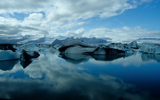 Iceberg mountains lake sky beach free wallpaper - medium preview image