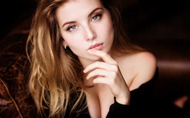 Woman long hair portrait jewelry free wallpaper - medium preview image