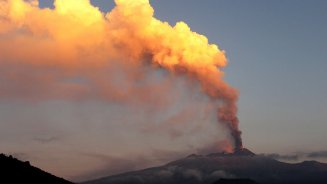 Smoke plume mountain peak cloud free wallpaper - medium preview image