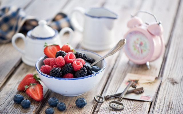 Berries tea scissors clock stilllife free wallpaper - medium preview image