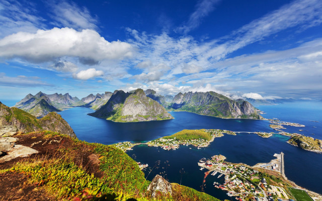 Island ocean hilltop cloudy sky free wallpaper - medium preview image
