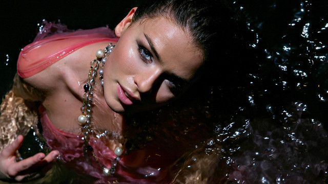 Woman pink dress water chain free wallpaper - medium preview image