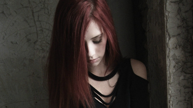 Aramenta dianthe vail red haired free wallpaper - medium preview image