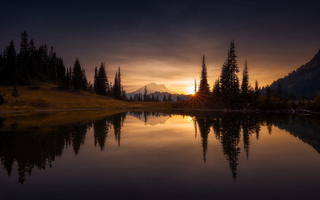 Lake mountains sunset reflection city free wallpaper - medium preview image