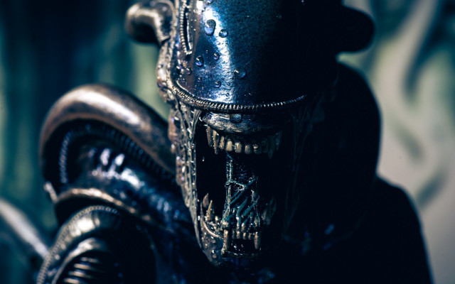 Eddie mendoza alien tentacles black free wallpaper - medium preview image
