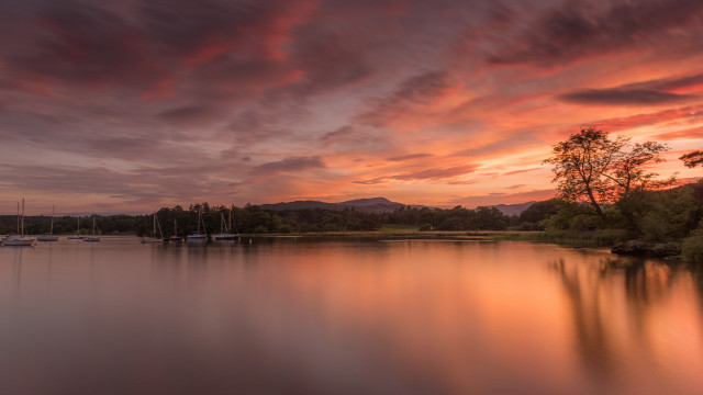 Lake sunset boat clouds trees free wallpaper - medium preview image