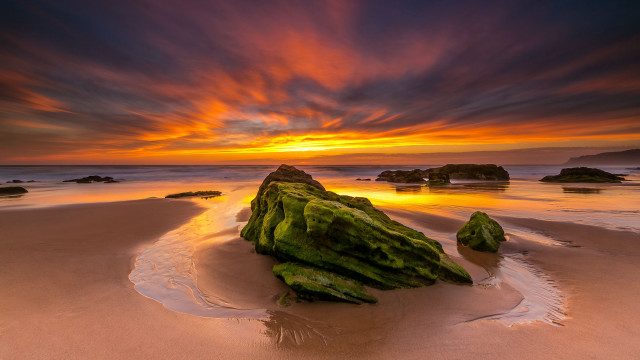 Rock formation beach sunset clouds #2 free wallpaper for desktop - medium preview image