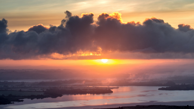 Sunset clouds water city horizon free wallpaper - medium preview image