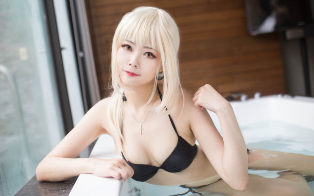 Woman bikini bathtub towel blonde free wallpaper - medium preview image