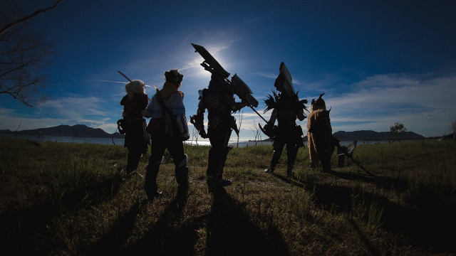 Group people field sky sun free wallpaper - medium preview image