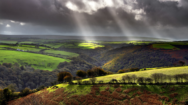 Valley green hills trees sunbeam free wallpaper - medium preview image