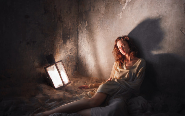 Woman sitting bed lamp shadow free wallpaper - medium preview image